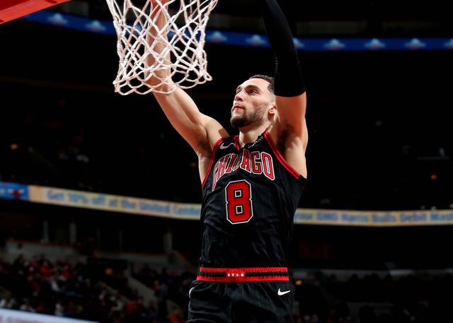  拉文三分如雨公牛主场大胜活塞终结其连胜