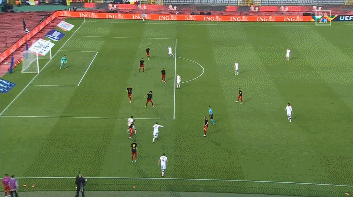  拜仁慕尼黑主场迎战劲旅，强势拿下德甲关键三分